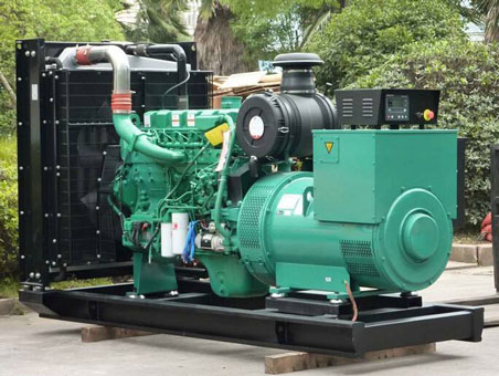尉犁710kw康明斯柴油发电机组图片 尉犁710kw康明斯柴油发电机组图片