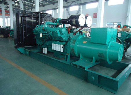 尉犁800kw康明斯柴油发电机组图片 尉犁800kw康明斯柴油发电机组图片
